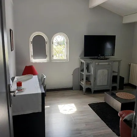 Independant Privatif Avec Jardin Apartment Le Cres