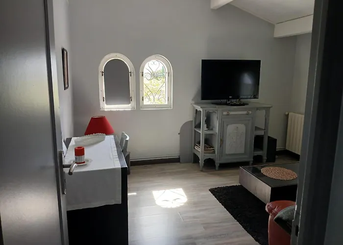 Independant Privatif Avec Jardin Apartment Le Cres