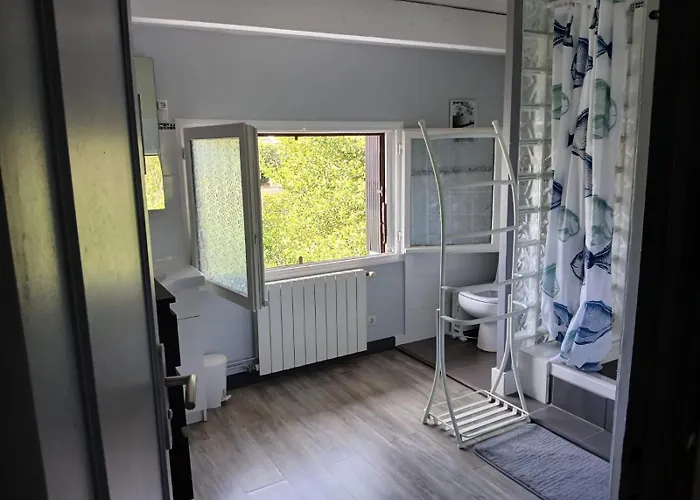Apartment Independant Privatif Avec Jardin Le Cres